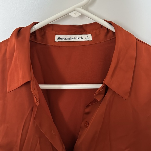 Abercrombie button up top - Picture 2 of 3